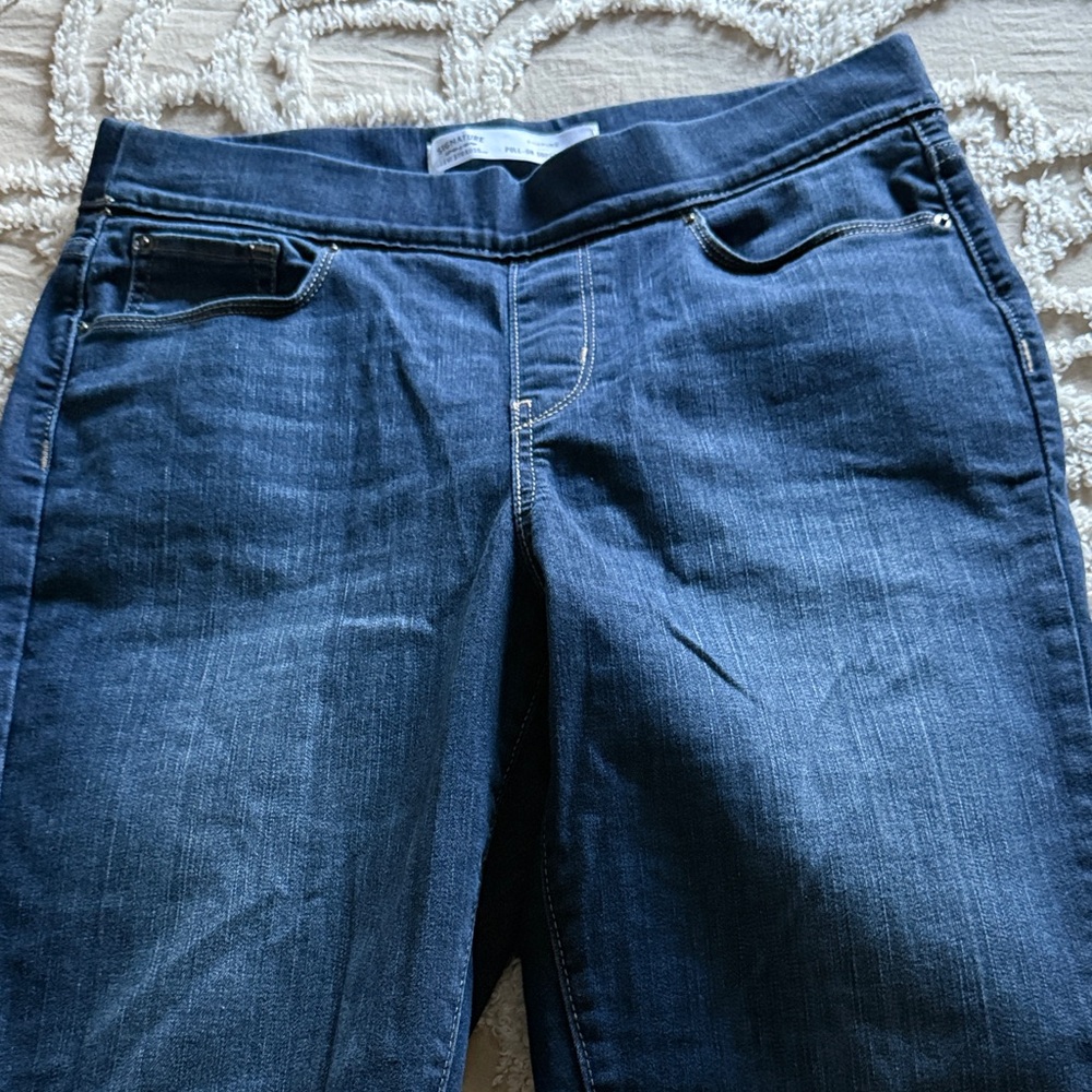 Levi’s pull on super skinny Classic Blue Denim Women's Jeans
